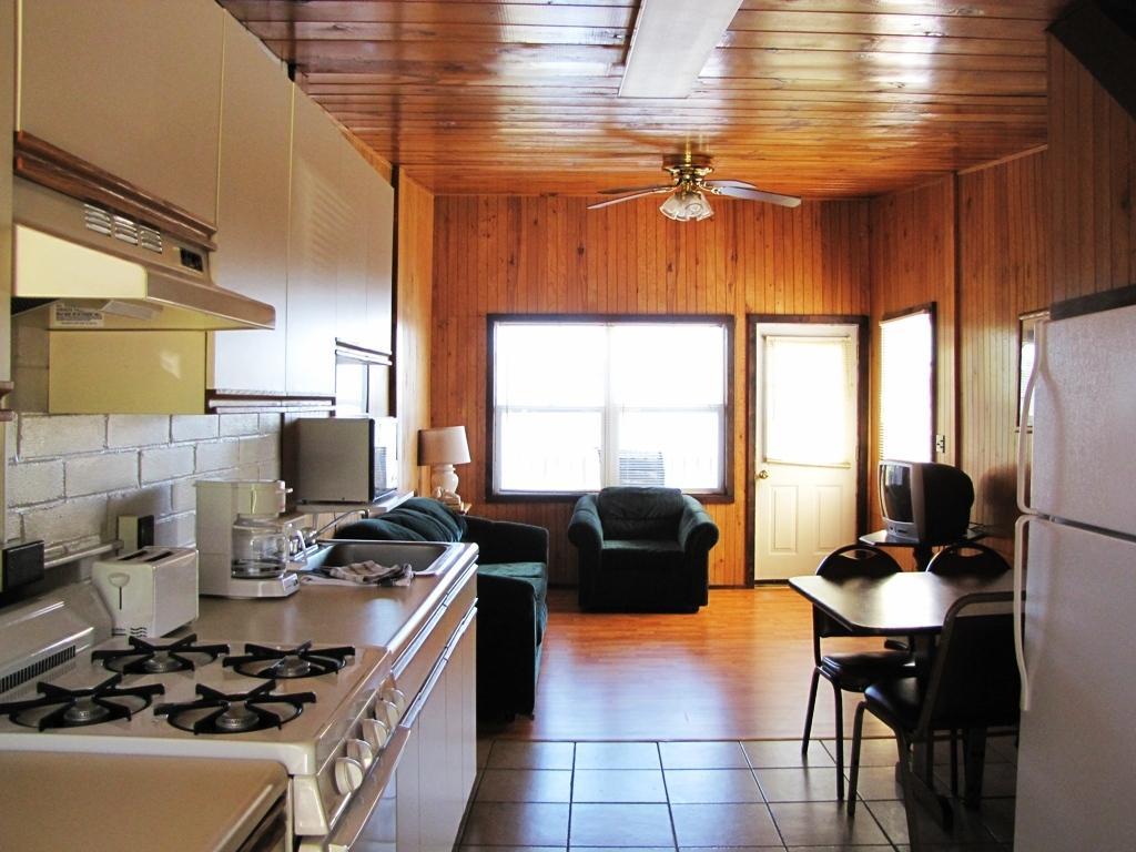 Depe Dene Resort Lake George Ruang foto